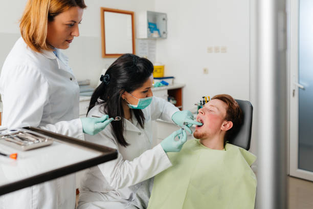 Professional Emergency Dental Service in IL